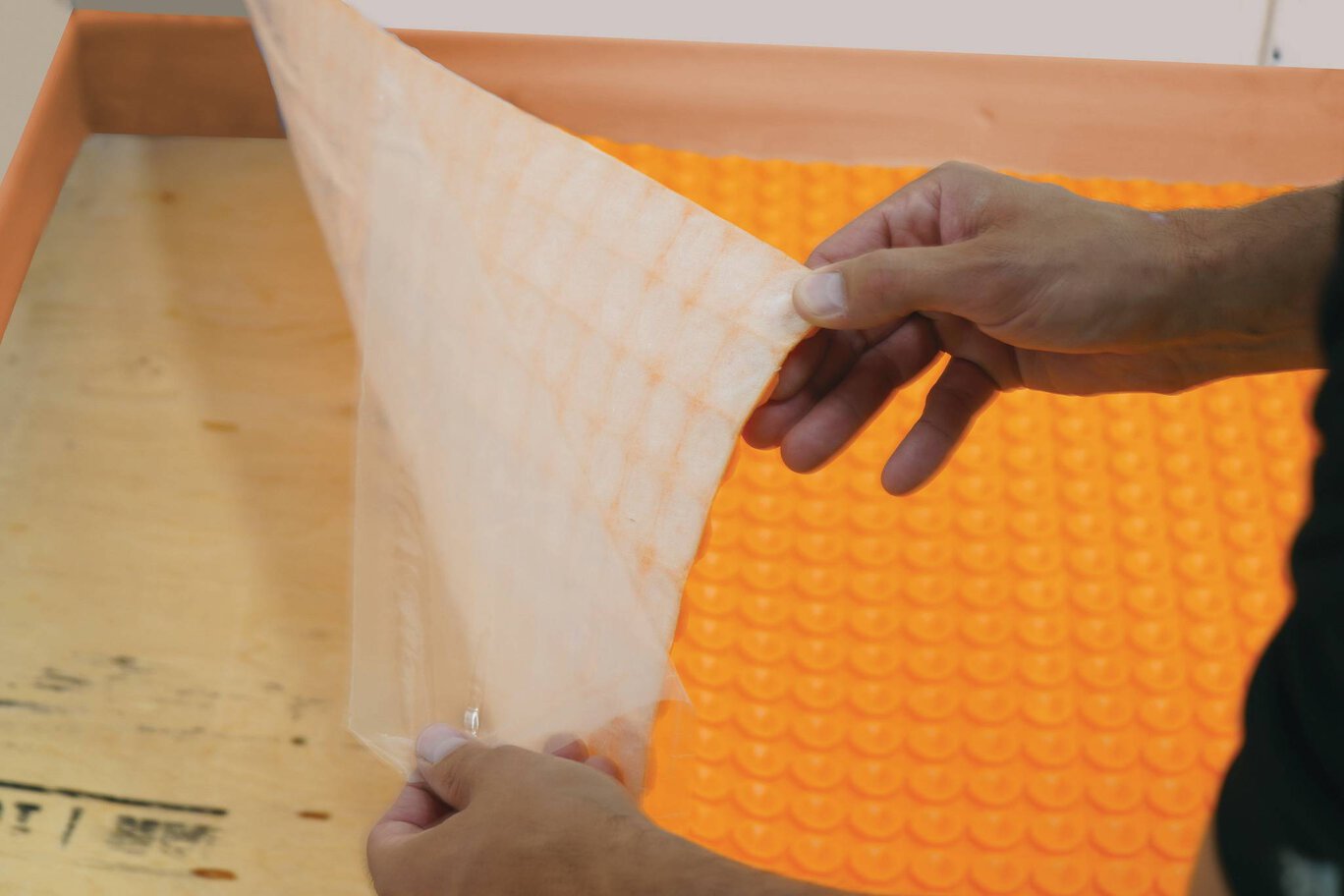 Schluter® DITRA-HEAT-PS ROLL 3'3" X 41'1" = 134.5 SF