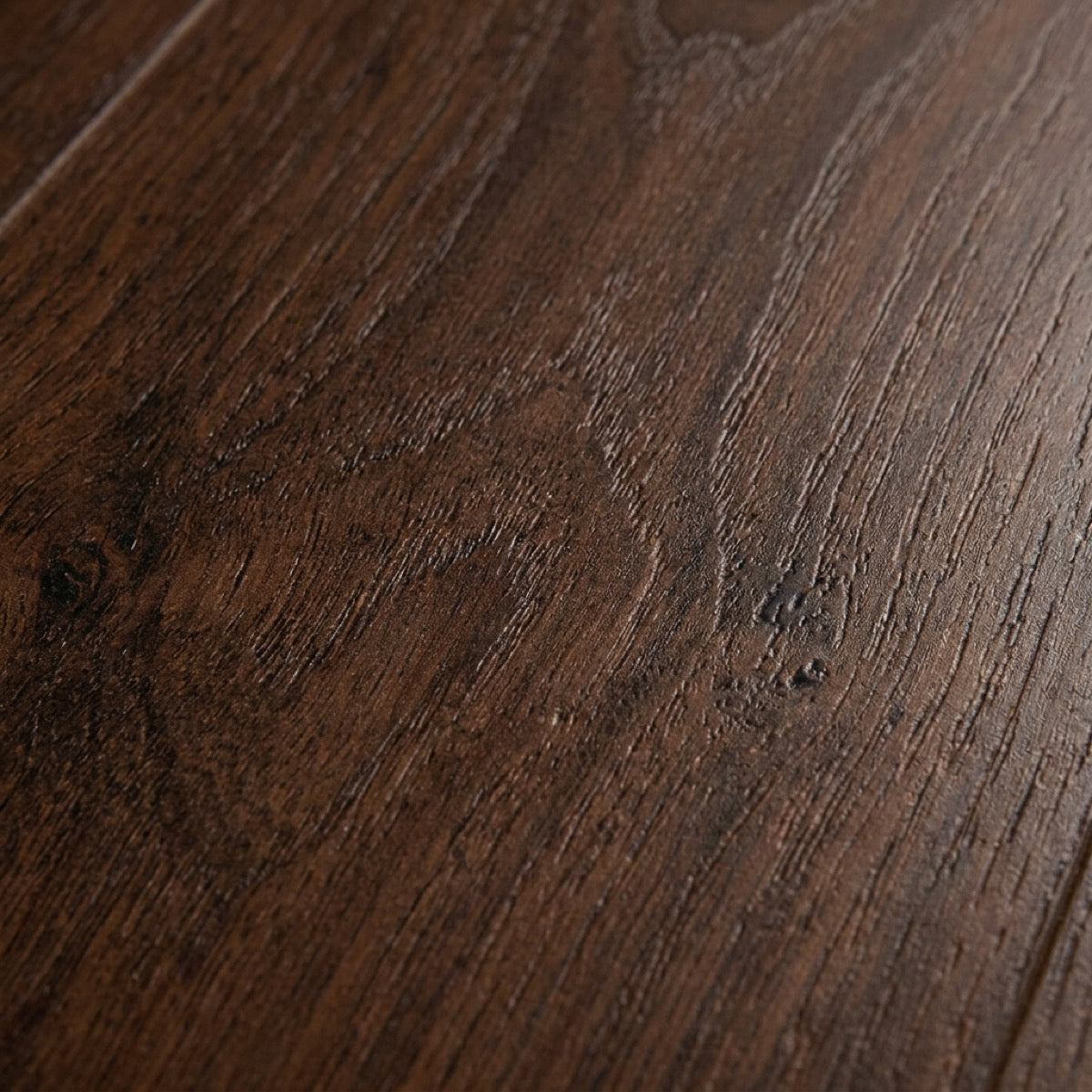 EC Premium Laminate: Natural Impact Collection - Dark Walnut
