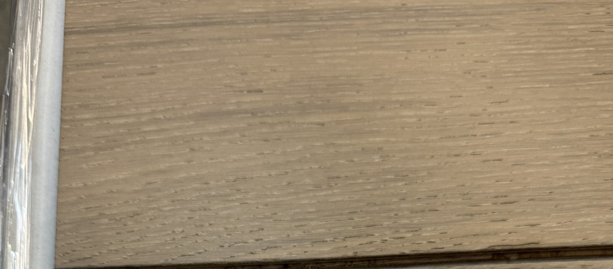 Close-up of Kitsilano brushed oak grain